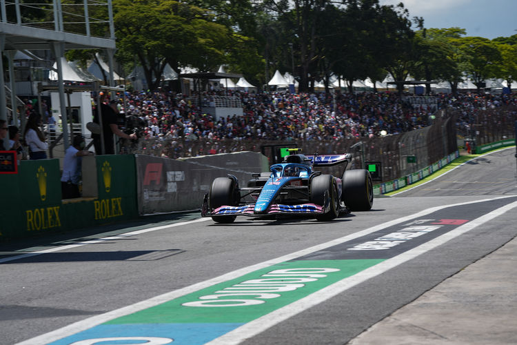 F1 Sao Paulo Grand Prix sinde sprint yarışının galibi Russell oldu